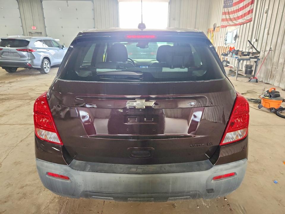 2021 Chevrolet Trax VIN KL7CJKSB8MB308206 COPART salvage auction — NORMAL WEAR, WI - CERT OF TITLE-SALVAGE VEHICLE, sold $1,750 on 2026-07-27 (photo 6)