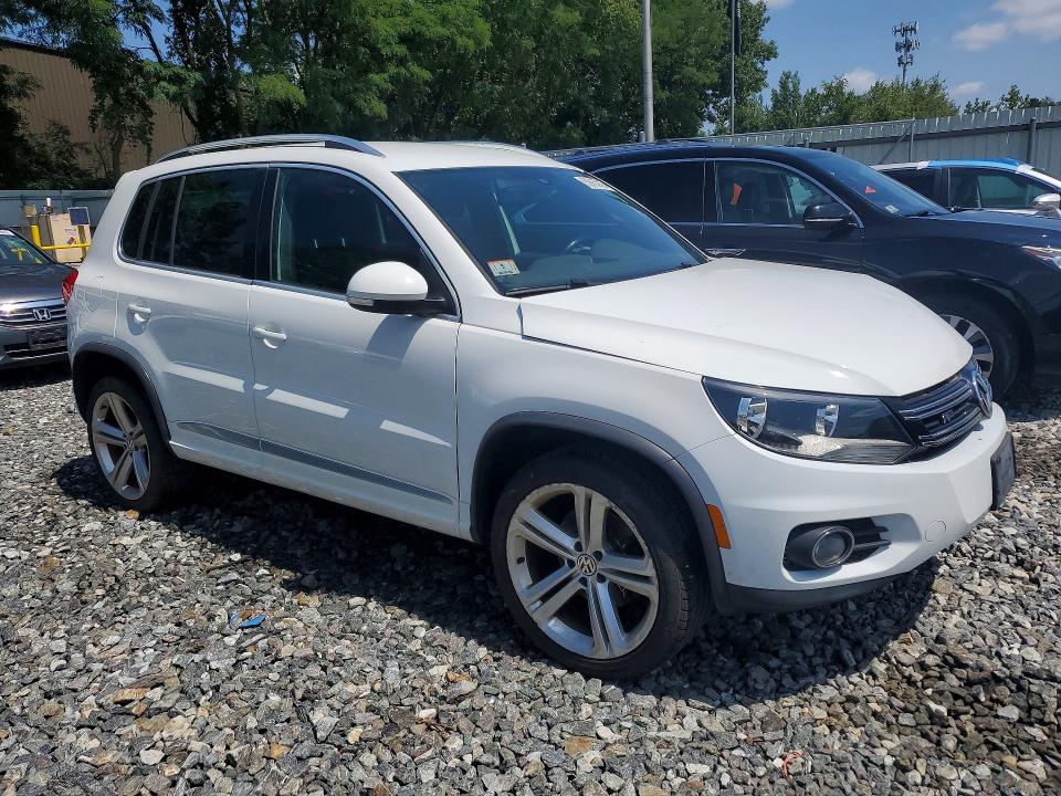 2016 Volkswagen Tiguan VIN WVGBV7AX2GW609107 COPART salvage auction — REAR END, Wv - Salvage Certificate, sold $1,250 on 2026-07-27 (photo 4)