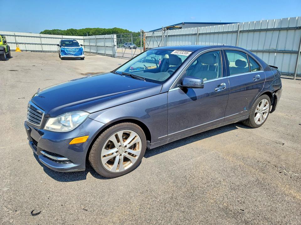 2014 Mercedes-benz C-klasse VIN WDDGF8AB0ER305910 COPART salvage auction — REAR END, Ri - Cert Of Title-Reconstructed Sa, sold $3,150 on 2026-07-15 (photo 1)