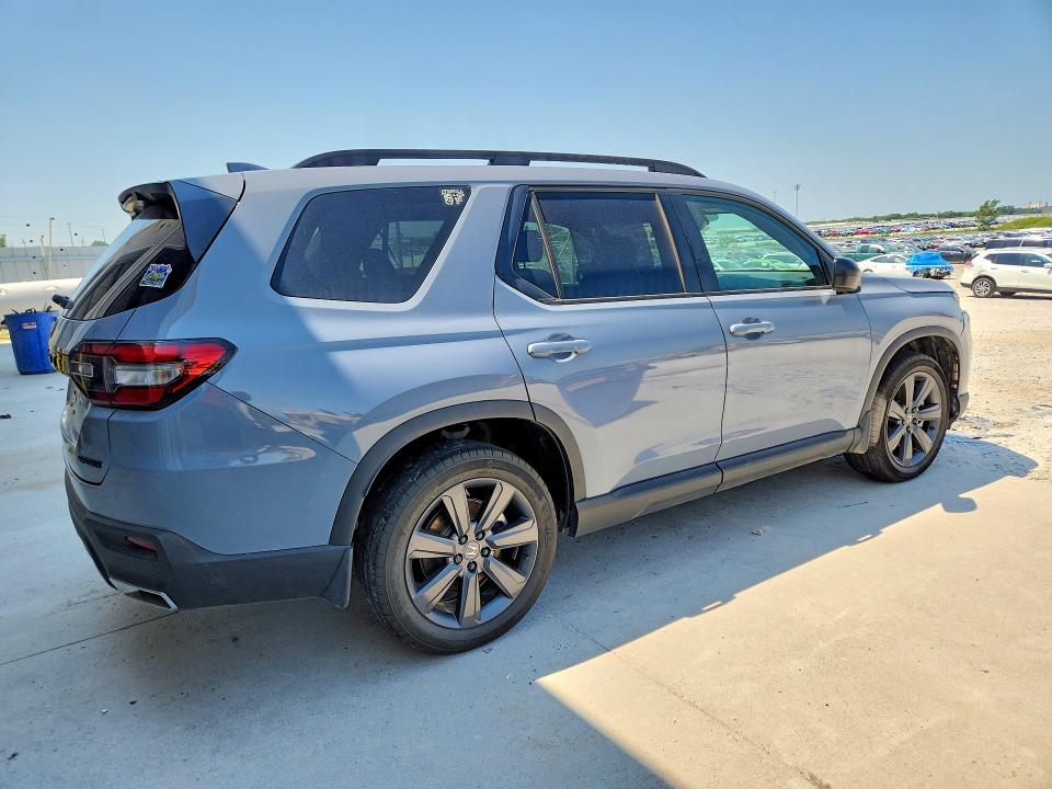 2025 Honda Pilot VIN 5FNYG1H38SB067694 COPART salvage auction — FRONT END, Ne - Cert Of Title-Salvage, sold $8,700 on 2026-07-28 (photo 3)