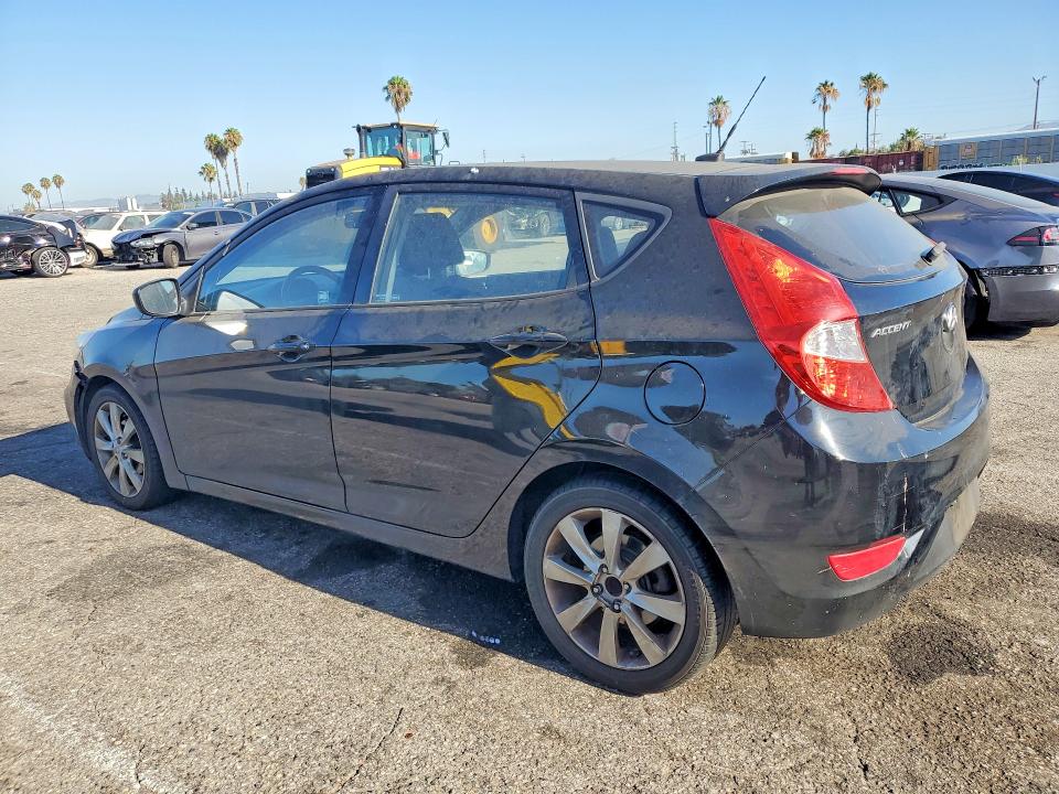 2012 Hyundai Accent VIN KMHCU5AE5CU004613 COPART salvage auction — MINOR DENT/SCRATCHES, Ca - Dis/Dlr/Exp App For Dup Salvag, sold $650 on 2026-07-31 (photo 2)
