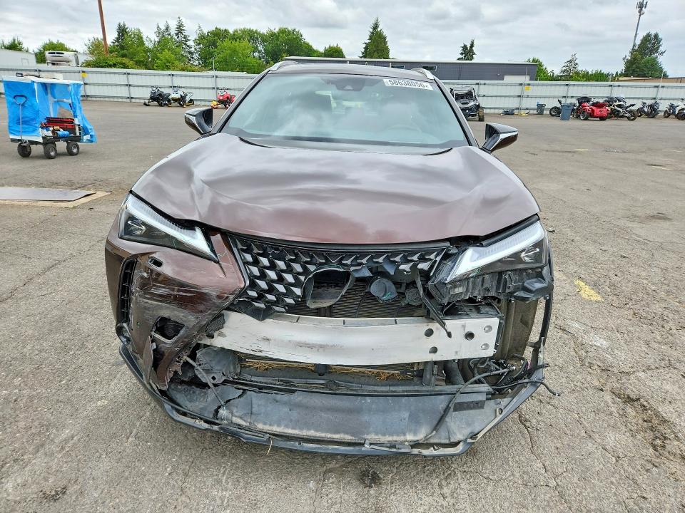 2019 Lexus Ux VIN JTHU9JBHXK2019760 COPART salvage auction — FRONT END, OR - SALVAGE TITLE CERTIFICATE, sold $14,100 on 2026-08-24 (photo 5)