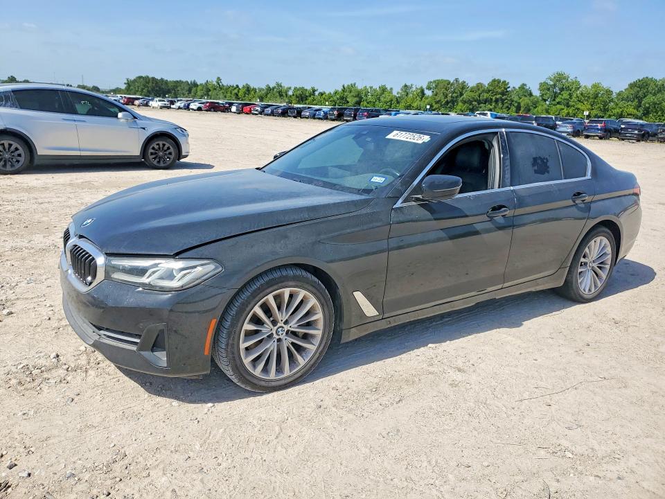 2021 BMW 5er VIN WBA53BH08MWW96894 COPART salvage auction — MINOR DENT/SCRATCHES, TX - DEALER ONLY CLEAN TITLE (P), sold $9,000 on 2026-07-24 (photo 1)