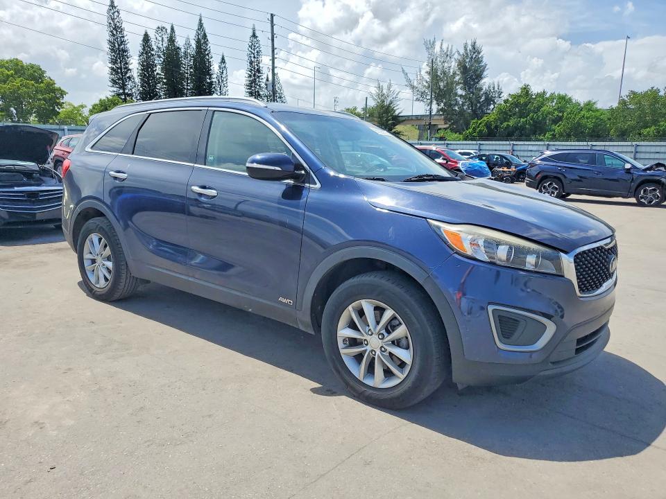 2016 Kia Sorento VIN 5XYPGDA33GG158847 COPART salvage auction — MINOR DENT/SCRATCHES, Nj - Certificate Of Title, sold $4,050 on 2026-07-20 (photo 4)