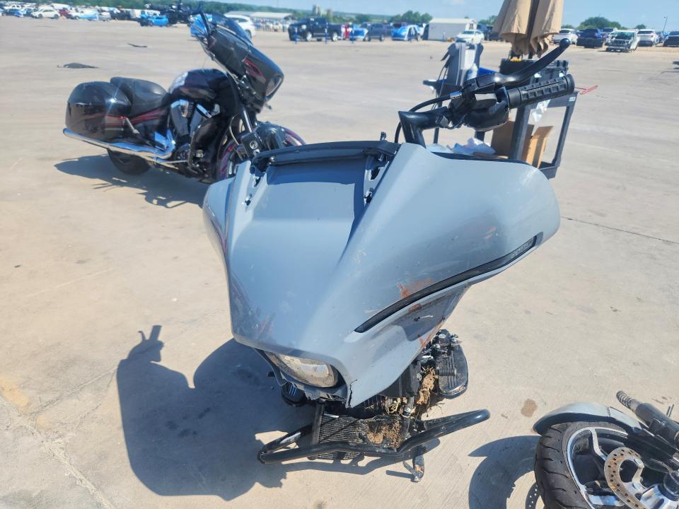 2026 Harley-davidson Fl VIN 1HD1KB712TB607033 COPART salvage auction — FRONT END, Salvage Title, sold $9,500 on 2026-09-03 (photo 2)
