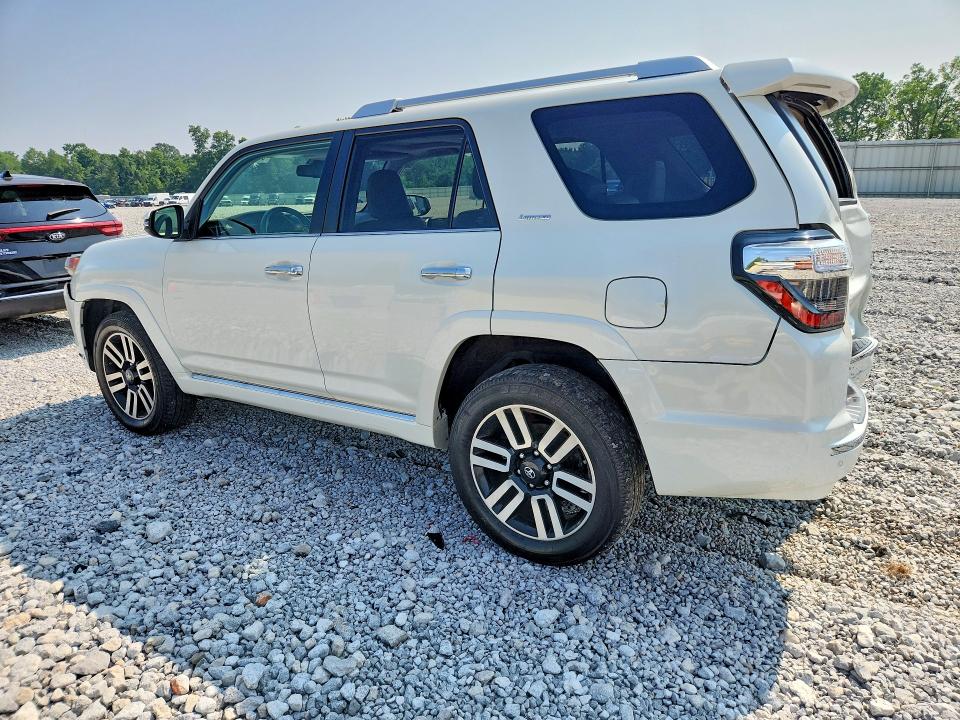 2020 Toyota 4runner VIN JTEBU5JR8L5823477 COPART salvage auction — REAR END, OH - CERT OF TITLE-SALVAGE, sold $11,800 on 2026-07-28 (photo 2)