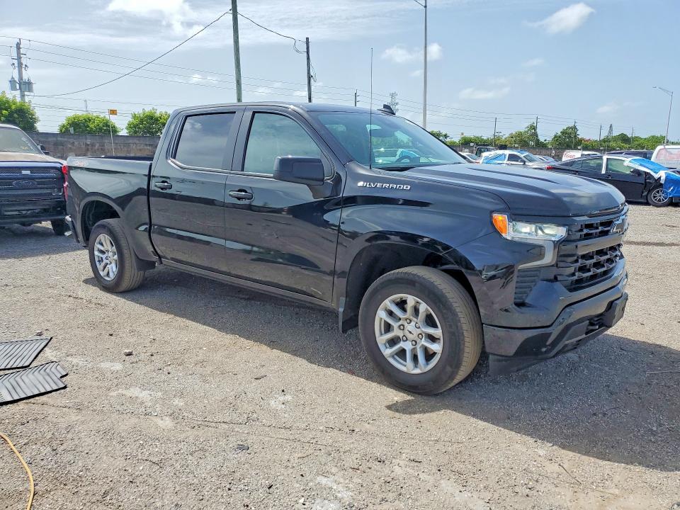 2026 Chevrolet Silverado VIN 2GCUKEED1T1126638 COPART salvage auction — SIDE, Fl - Certificate Of Title (P), sold $31,250 on 2026-07-27 (photo 4)