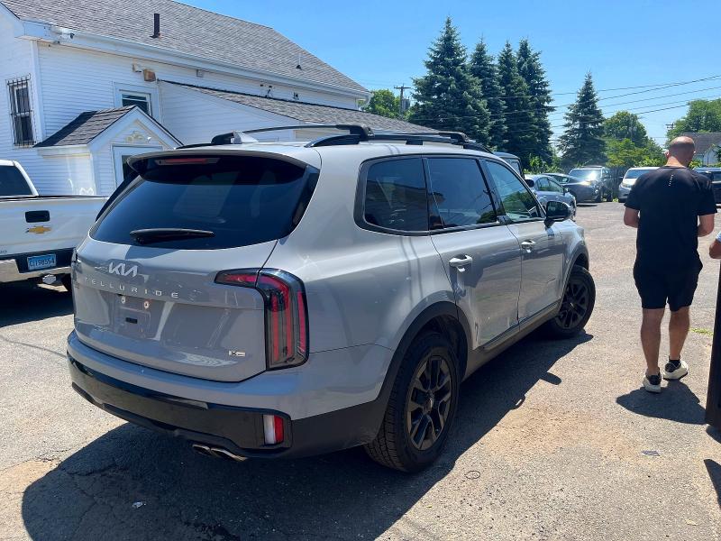 2024 Kia Telluride VIN 5XYP5DGC7RG423608 COPART salvage auction — SIDE, Salvage Title, sold $21,900 on 2026-07-23 (photo 3)
