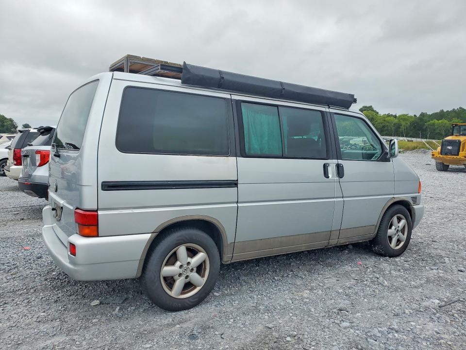 2002 Volkswagen Eurovan VIN WV2KB47042H096916 COPART salvage auction — MINOR DENT/SCRATCHES, MI - DEALER ONLY CLEAN TITLE (P), sold $475 on 2026-07-30 (photo 3)