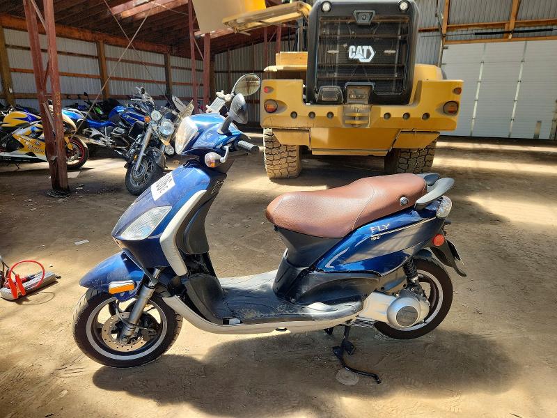 2009 Piaggio VIN ZAPM578F694000383 COPART salvage auction — ALL OVER, On - Permit No Brand - Unfit, sold $350 on 2026-08-11 (photo 3)
