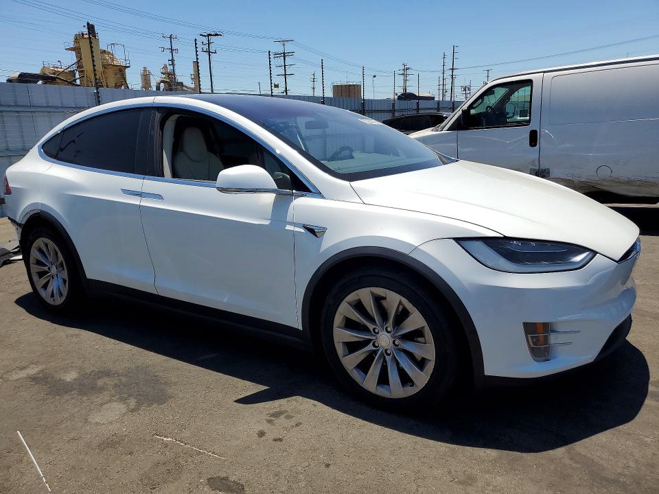 2019 Tesla Model x VIN 5YJXCAE25KF152947 COPART salvage auction — REAR END, Ca - Salvage Certificate, sold $12,900 on 2026-07-22 (photo 4)
