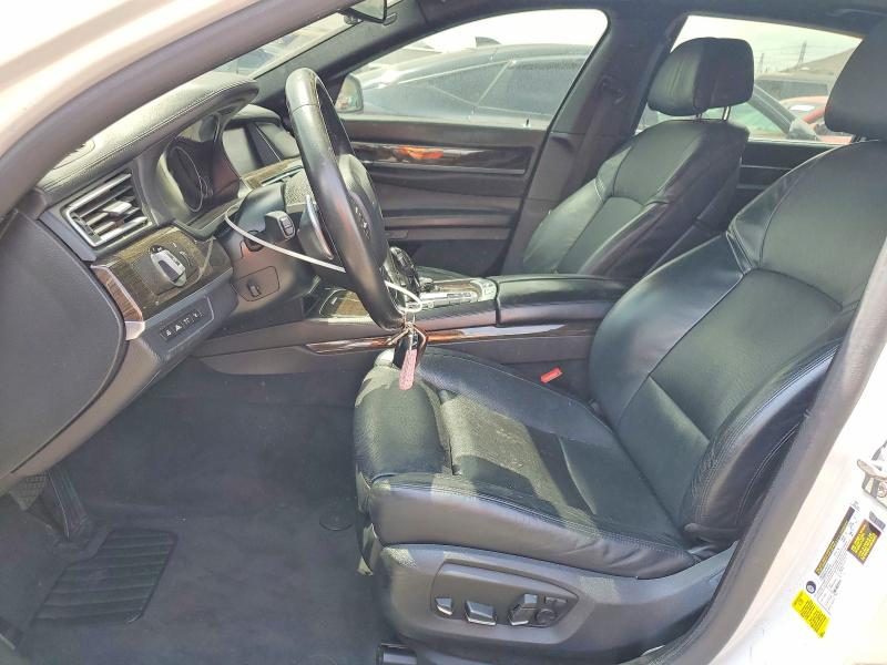 2015 BMW 7er VIN WBAYE8C53FD781878 COPART salvage auction — MINOR DENT/SCRATCHES, Ca - Dis/Dlr/Exp Only Clean Title, sold $900 on 2026-07-30 (photo 7)