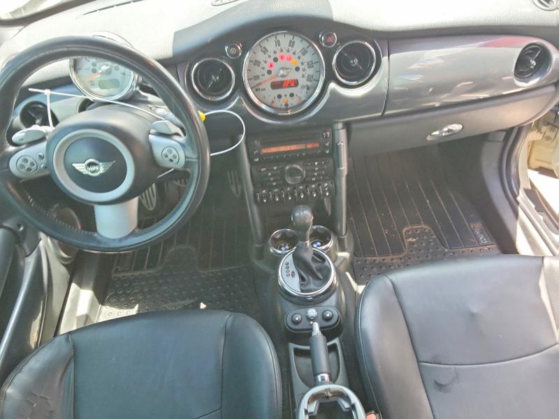 2007 Mini Cooper VIN WMWRH33567TL94554 COPART salvage auction — SIDE, TX - CERT OF TITLE-REBUILT SALVAGE, sold $475 on 2026-07-20 (photo 8)