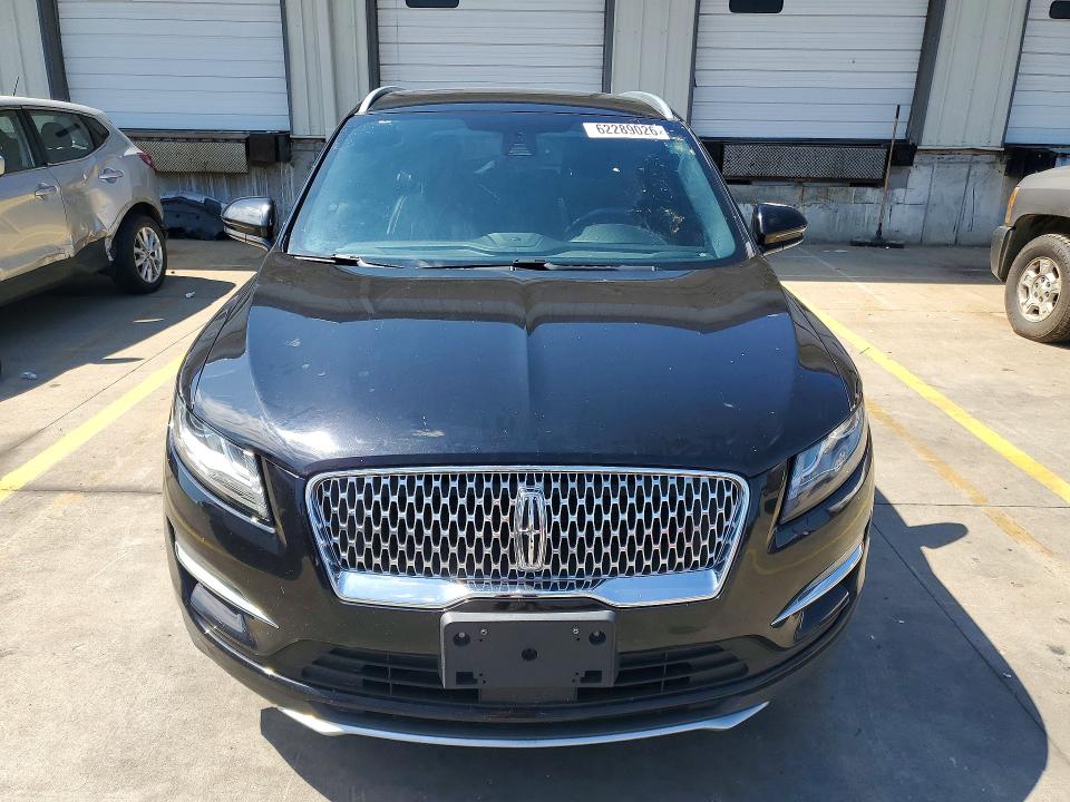 2019 Lincoln Mkc VIN 5LMCJ3C99KUL31458 COPART salvage auction — MINOR DENT/SCRATCHES, WV - CERTIFICATE OF TITLE (P), sold $1,050 on 2026-07-30 (photo 5)