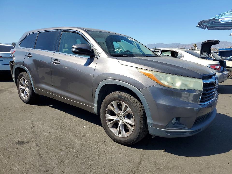 2016 Toyota Highlander VIN 5TDZKRFH8GS121921 COPART salvage auction — REAR END, Ca - Salvage Certificate, sold $4,250 on 2026-07-29 (photo 4)