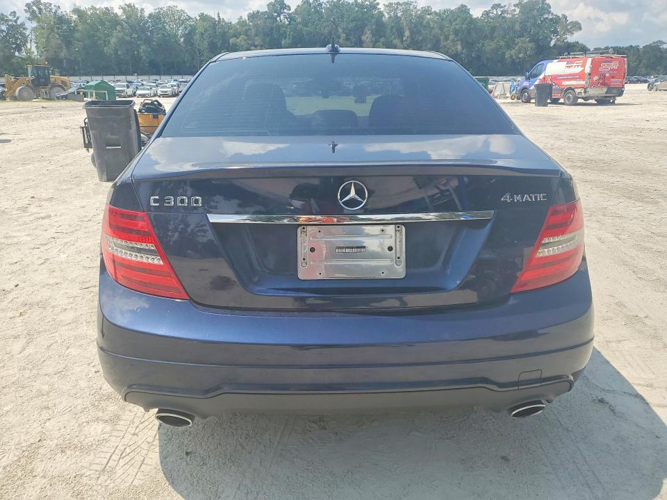 2014 Mercedes-benz C-klasse VIN WDDGF8AB1EA891709 COPART salvage auction — UNDERCARRIAGE, Fl - Certificate Of Destruction, sold $2,100 on 2026-08-11 (photo 6)