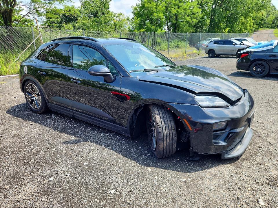 2025 Porsche Macan VIN WP1AB2XA9SL153661 COPART salvage auction — FRONT END, Ny - Mv-907A Salvage Certificate, sold $35,500 on 2026-08-03 (photo 4)