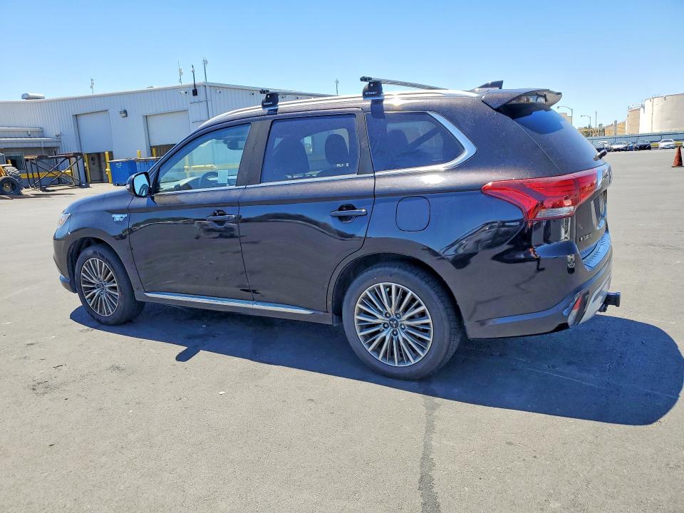 2019 Mitsubishi Outlander VIN JA4J24A54KZ035603 COPART salvage auction — MINOR DENT/SCRATCHES, Ca - Dis/Dlr/Exp Only Clean Title, sold $4,500 on 2026-09-21 (photo 2)