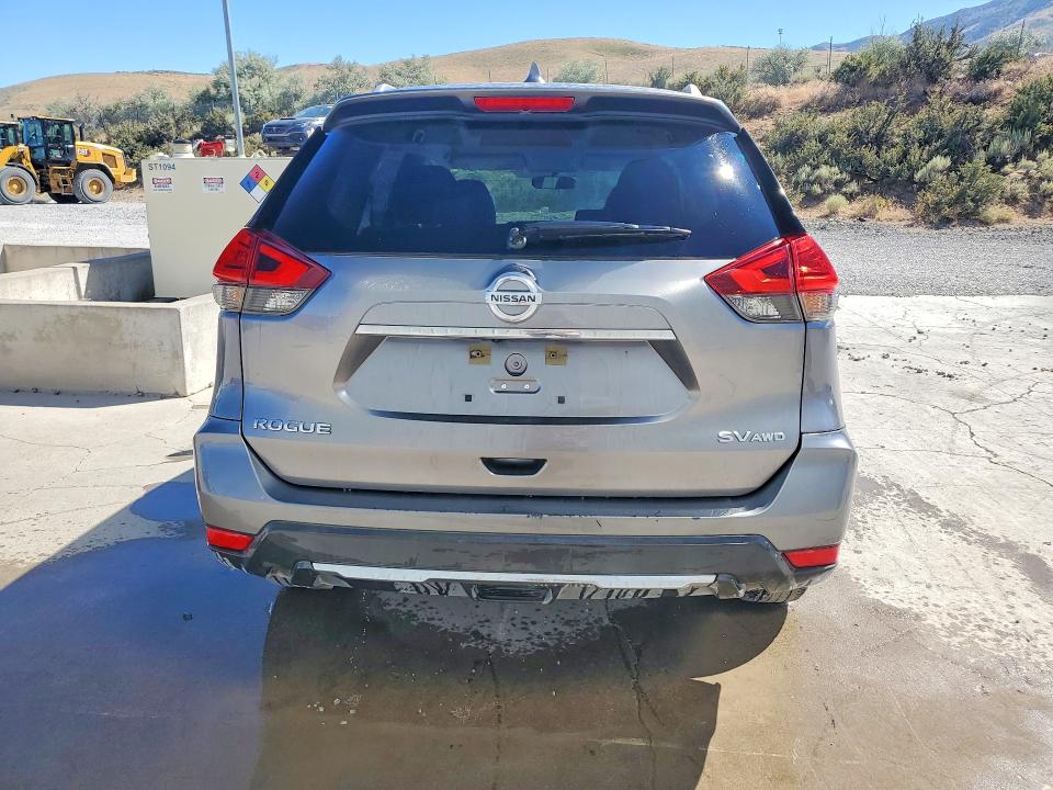 2017 Nissan Rogue VIN KNMAT2MV8HP541961 COPART salvage auction — MINOR DENT/SCRATCHES, Nv - Certificate Of Title, sold $4,000 on 2026-07-30 (photo 6)