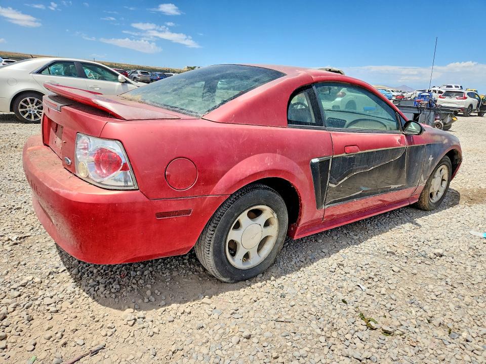 2000 Ford Mustang VIN 1FAFP4048YF104640 COPART salvage auction — MINOR DENT/SCRATCHES, Ut - Cert Of Title-Rebuilt/Restored, sold $225 on 2026-07-10 (photo 3)