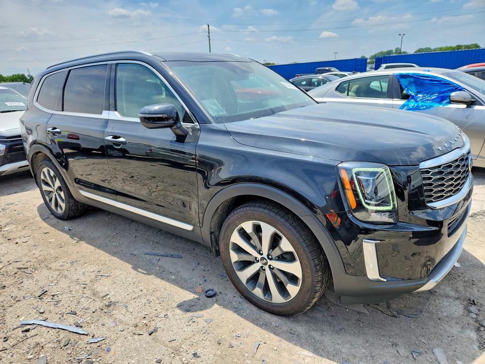 2020 Kia Telluride VIN 5XYP64HC8LG010471 COPART salvage auction — MINOR DENT/SCRATCHES, In - Certificate Of Title (P), sold $8,000 on 2026-07-27 (photo 4)