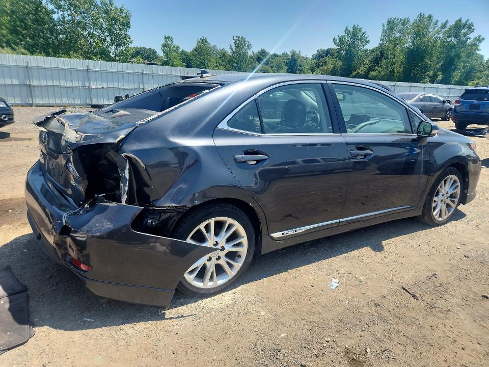 2010 Lexus Hs 250h VIN JTHBB1BA2A2008359 COPART salvage auction — REAR END, MA - CERT OF TITLE-RECONSTRCTD COLL, sold $550 on 2026-07-15 (photo 3)
