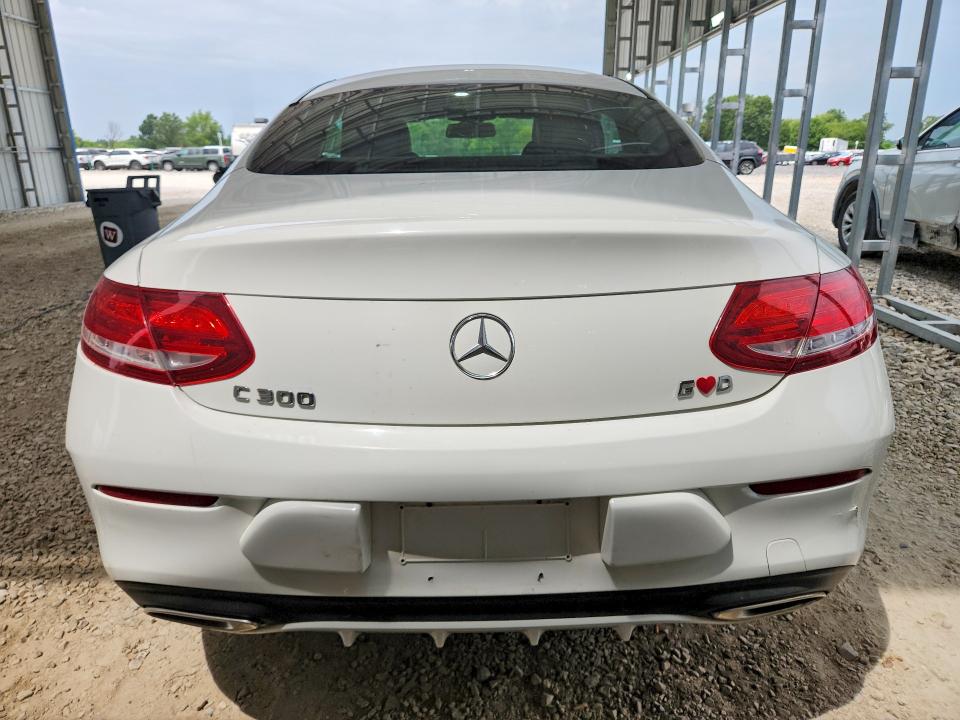 2017 Mercedes-benz C-klasse VIN WDDWJ4JB3HF392677 COPART salvage auction — MINOR DENT/SCRATCHES, Salvage Title, sold $3,100 on 2026-08-12 (photo 6)