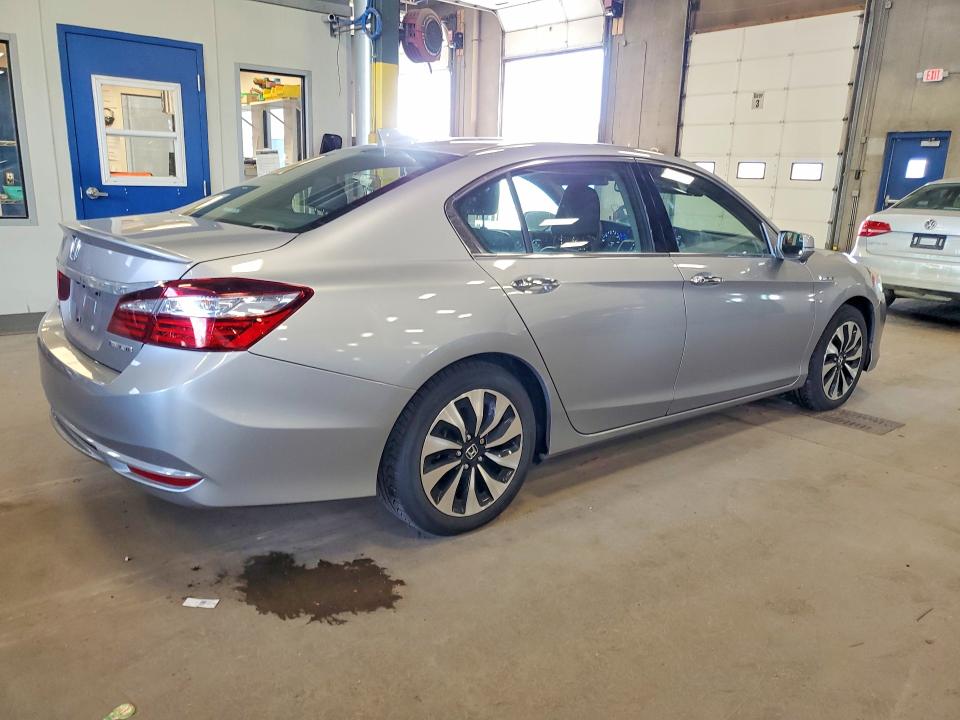 2017 Honda Accord VIN JHMCR6F53HC028912 COPART salvage auction — SIDE, Mn - Cert Of Title-Salvage, sold $5,400 on 2026-07-28 (photo 3)