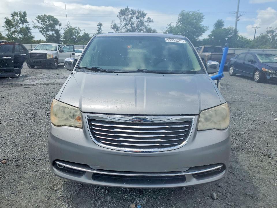 2013 Chrysler Voyager VIN 2C4RC1CG7DR660108 COPART salvage auction — MECHANICAL, Fl - Certificate Of Title, sold $475 on 2026-07-31 (photo 5)