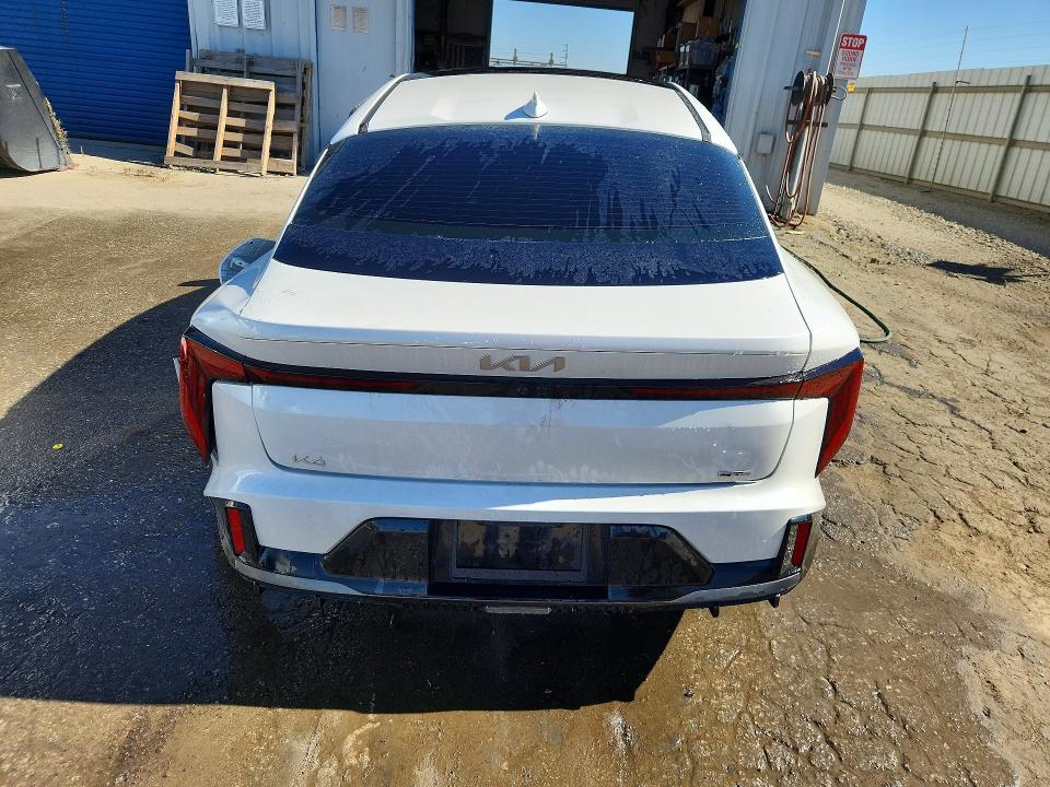 2025 Kia K4 VIN 3KPFW4DE0SE229598 COPART salvage auction — REAR END, CA - CERTIFICATE OF TITLE, sold $7,500 on 2026-08-20 (photo 6)