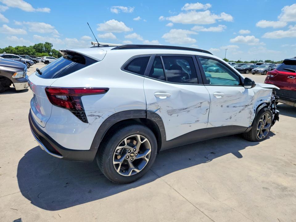 2026 Chevrolet Trax VIN KL77LHEP1TC191955 COPART salvage auction — FRONT END, TX - CERTIFICATE OF TITLE, sold $10,200 on 2026-07-15 (photo 3)