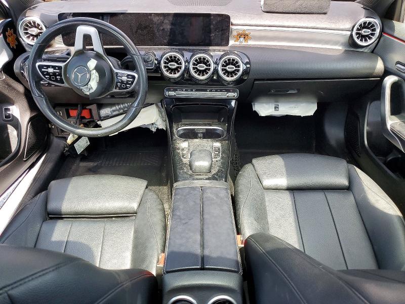 2019 Mercedes-benz A-klasse VIN WDD3G4EB2KW024655 COPART salvage auction — MINOR DENT/SCRATCHES, Ca - Dis/Dlr/Exp Only Clean Title, sold $5,300 on 2026-08-12 (photo 8)