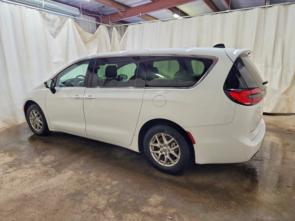 2024 Chrysler Pacifica VIN 2C4RC1BG3RR116410 COPART salvage auction — MINOR DENT/SCRATCHES, Tx - Certificate Of Title, sold $7,600 on 2026-07-28 (photo 2)