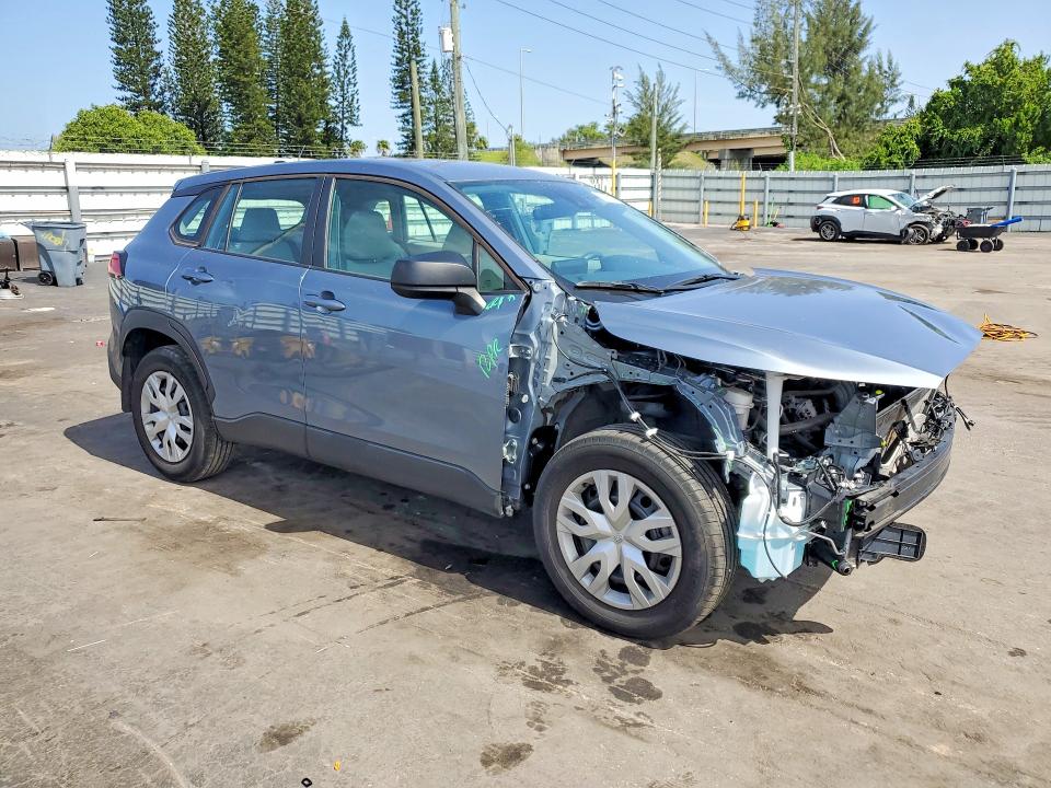 2022 Toyota Corolla cross VIN 7MUAAABG2NV032105 COPART salvage auction — FRONT END, Fl - Cert Of Title Slvg Rebuildable, sold $5,700 on 2026-07-22 (photo 4)