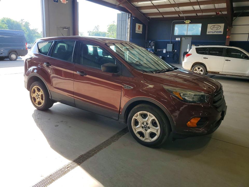 2018 Ford Escape VIN 1FMCU0F72JUA49471 COPART salvage auction — SIDE, Salvage Title, sold $500 on 2026-07-23 (photo 4)