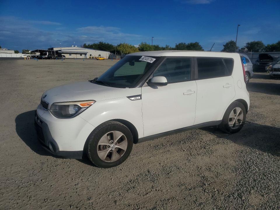 2016 Kia Soul VIN KNDJN2A26G7341602 COPART salvage auction — NORMAL WEAR, CA - DIS/DLR/EXP ONLY CLEAN TITLE, sold $725 on 2026-07-23 (photo 1)
