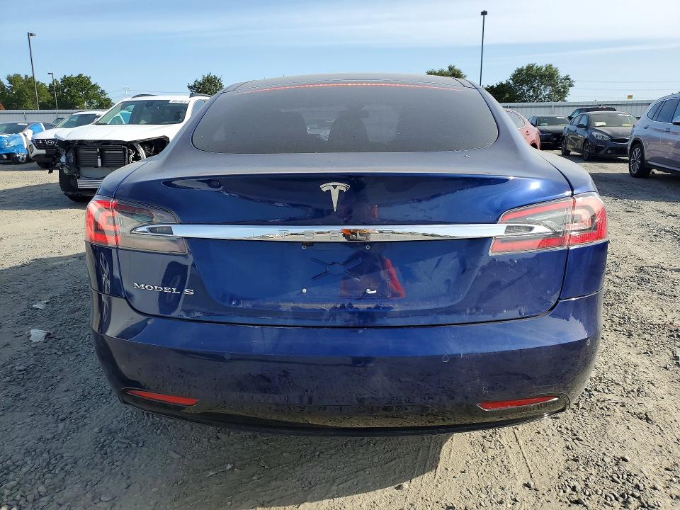 2016 Tesla Model s VIN 5YJSA1E17GF139387 COPART salvage auction — NORMAL WEAR, Ca - Dlr/Dis/Exp Only Salvage Title, sold $2,700 on 2026-07-07 (photo 6)