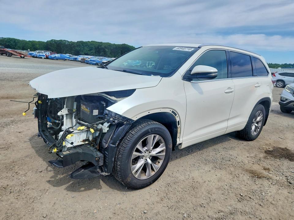 2014 Toyota Highlander VIN 5TDJKRFH3ES046653 COPART salvage auction — FRONT END, MA - CERT OF TITLE-RECONSTRCTD COLL, sold $300 on 2026-07-29 (photo 1)