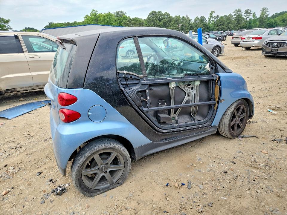 2013 Smart VIN WMEEJ3BAXDK617007 COPART salvage auction — FRONT END, Va - Certificate Of Title, sold $325 on 2026-07-21 (photo 3)