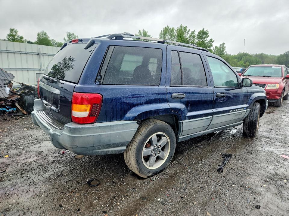 2004 Jeep Grand cherokee VIN 1J4GW48S94C196626 COPART salvage auction — SIDE, MA - CERT OF TITLE-RECONSTRCTD COLL, sold $425 on 2026-07-22 (photo 3)