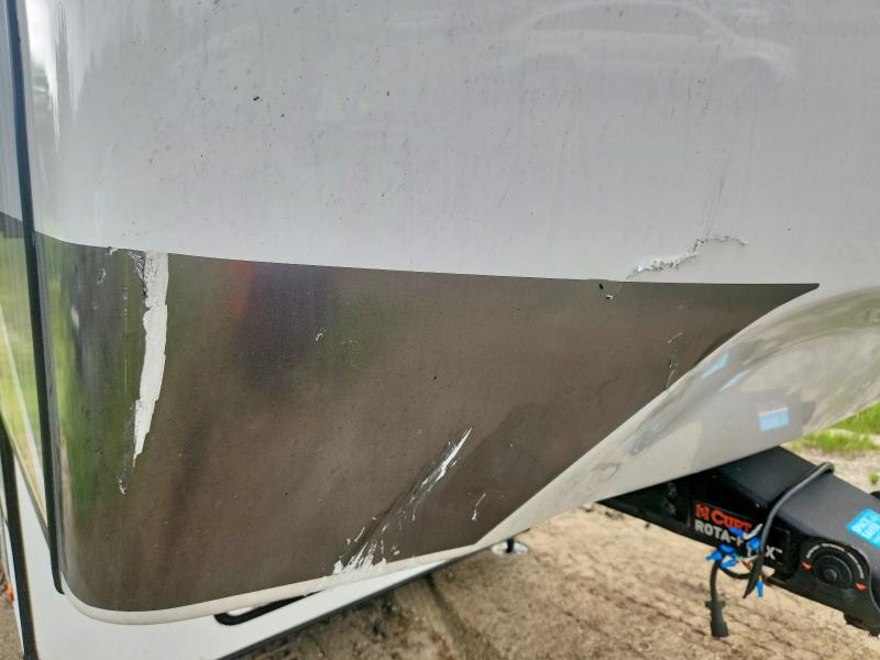 2022 Alliance rv Recreational vehicle (rv) VIN 7M5FP3422NB202137 COPART salvage auction — FRAME DAMAGE, ON - PERMIT NO BRAND - UNFIT, sold $10,200 on 2026-07-21 (photo 9)