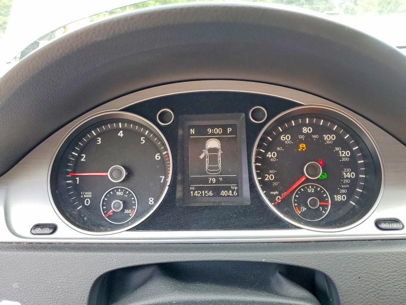 2014 Volkswagen Passat cc VIN WVWBP7AN4EE536595 COPART salvage auction — MINOR DENT/SCRATCHES, In - Certificate Of Title, sold $550 on 2026-07-16 (photo 9)