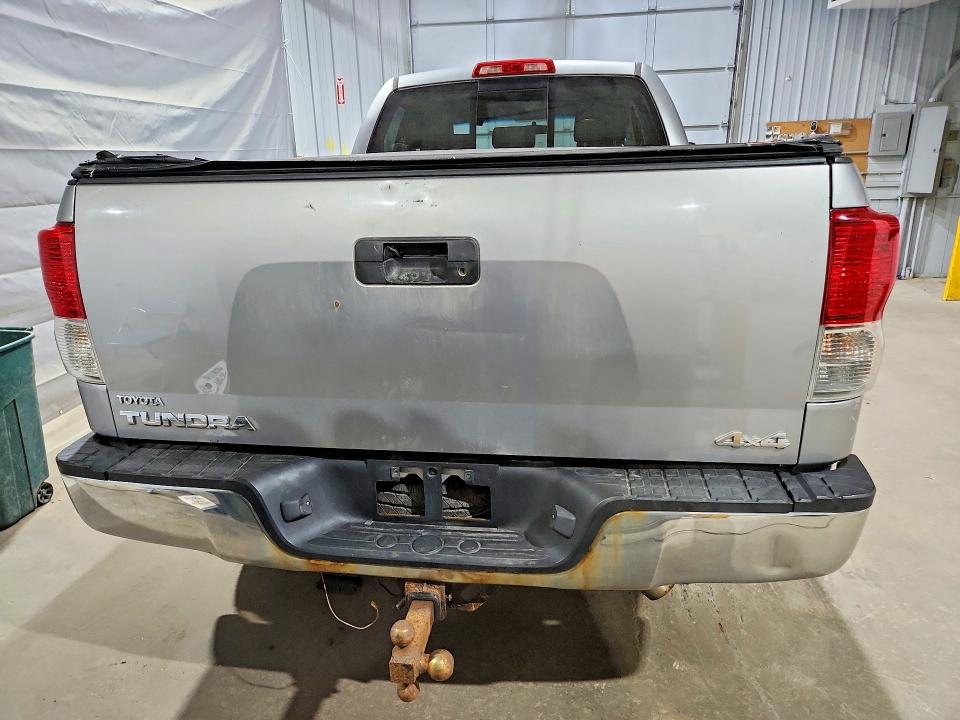 2010 Toyota Tundra VIN 5TFUY5F11AX115691 COPART salvage auction — FRONT END, NH - CERTIFICATE OF TITLE, sold $2,950 on 2026-07-23 (photo 6)