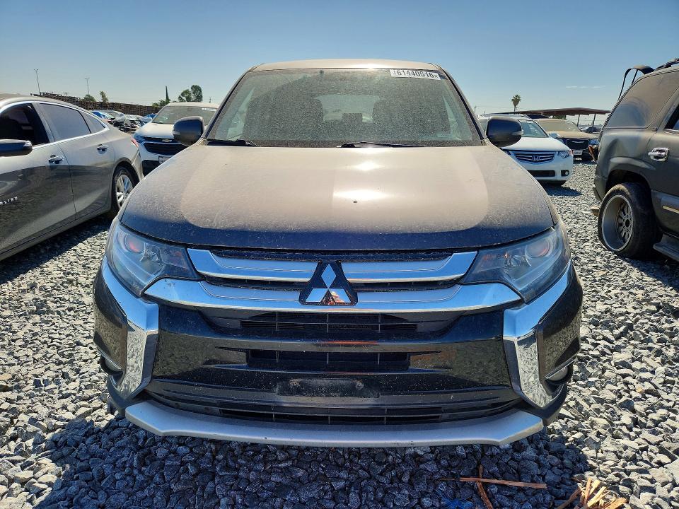 2016 Mitsubishi Outlander VIN JA4AD3A38GZ013372 COPART salvage auction — MINOR DENT/SCRATCHES, CA - DIS/DLR/EXP ONLY CLEAN TITLE, sold $1,250 on 2026-07-27 (photo 5)
