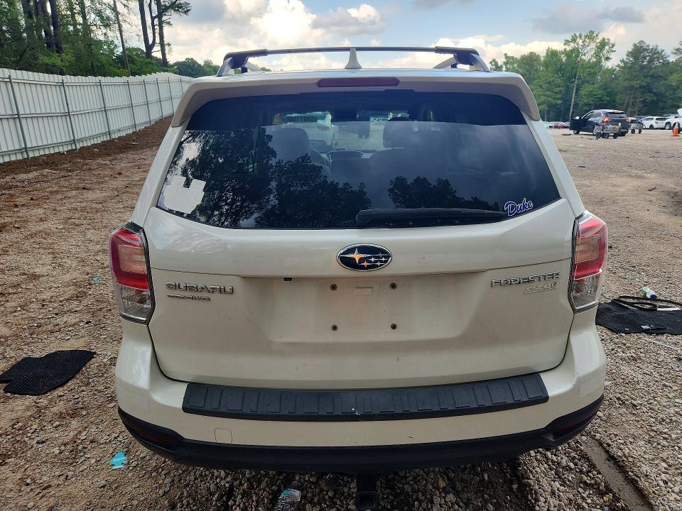 2017 Subaru Forester VIN JF2SJAEC9HH530383 COPART salvage auction — MINOR DENT/SCRATCHES, Nc - Dealer Only Clean Title, sold $1,200 on 2026-07-31 (photo 6)