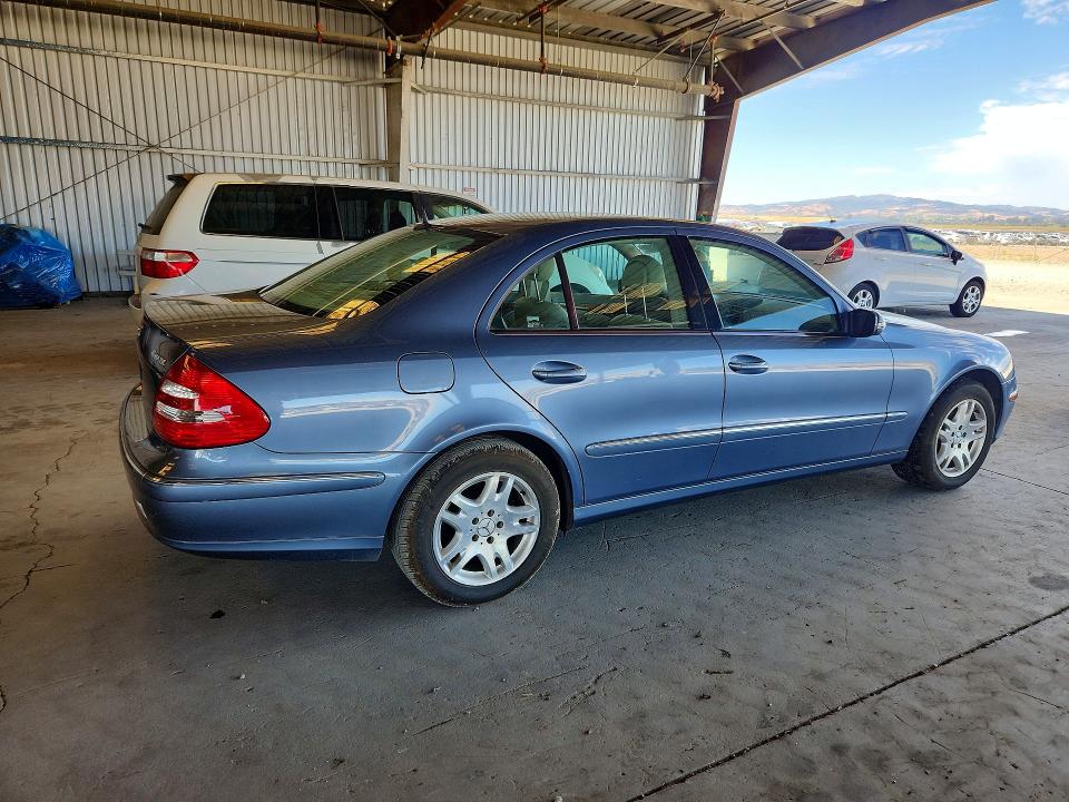 2004 Mercedes-benz E-class VIN WDBUF82J24X111293 COPART salvage auction — MINOR DENT/SCRATCHES, CA - DIS/DLR/EXP ONLY CLEAN TITLE, sold $400 on 2026-07-27 (photo 3)