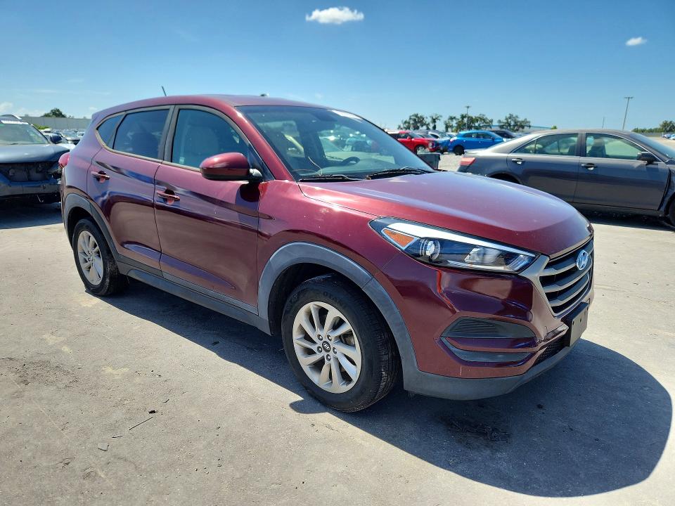 2017 Hyundai Tucson VIN KM8J23A46HU546156 COPART salvage auction — MINOR DENT/SCRATCHES, Fl - Certificate Of Title, sold $2,300 on 2026-07-27 (photo 4)
