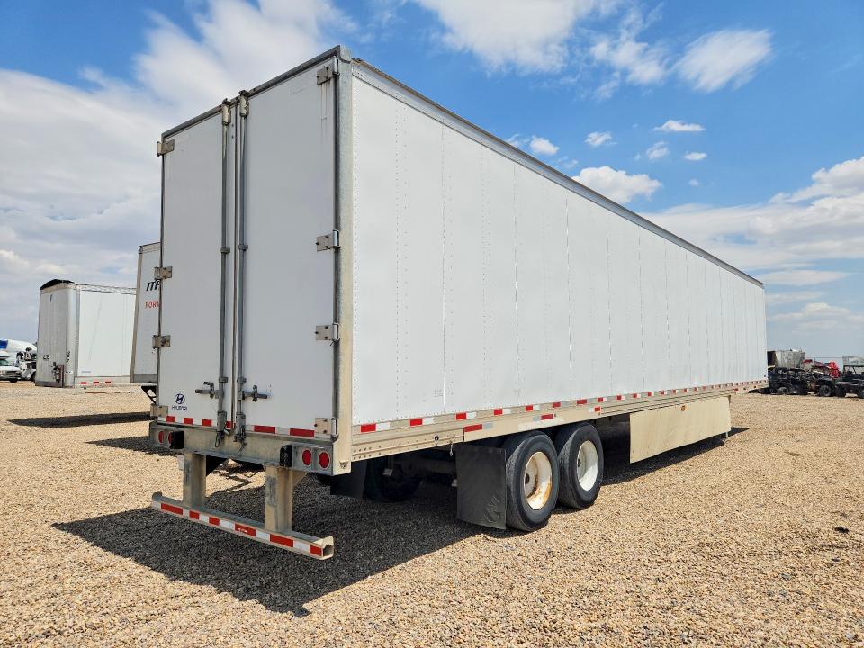 2015 Hyun Trailer VIN 3H3V532CXFT204027 COPART salvage auction — NORMAL WEAR, AZ - CERT OF TITLE - SALVAGE, sold $4,800 on 2026-08-13 (photo 3)