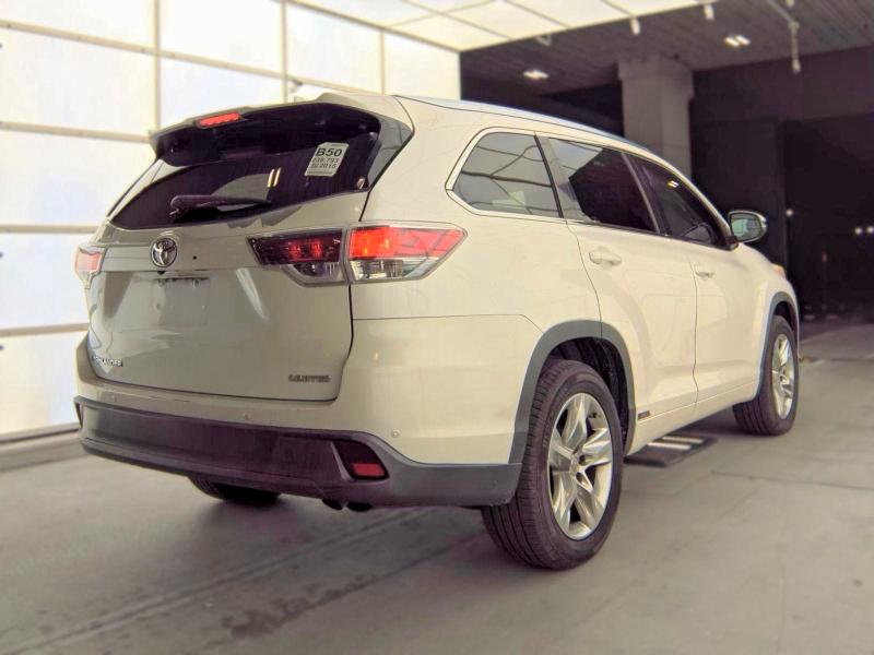 2015 Toyota Highlander VIN 5TDYKRFH9FS097073 COPART salvage auction — MINOR DENT/SCRATCHES, Fl - Certificate Of Title (P), sold $7,900 on 2026-07-28 (photo 4)