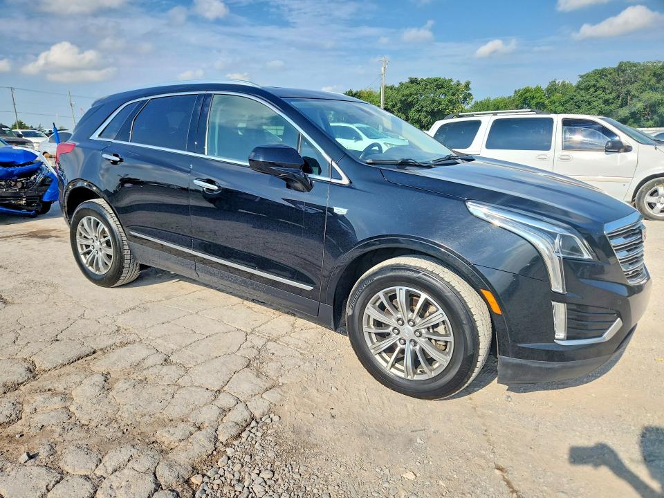 2017 Cadillac Xt5 VIN 1GYKNDRS5HZ124286 COPART salvage auction — MINOR DENT/SCRATCHES, Ok - Certificate Of Title, sold $3,950 on 2026-07-21 (photo 4)